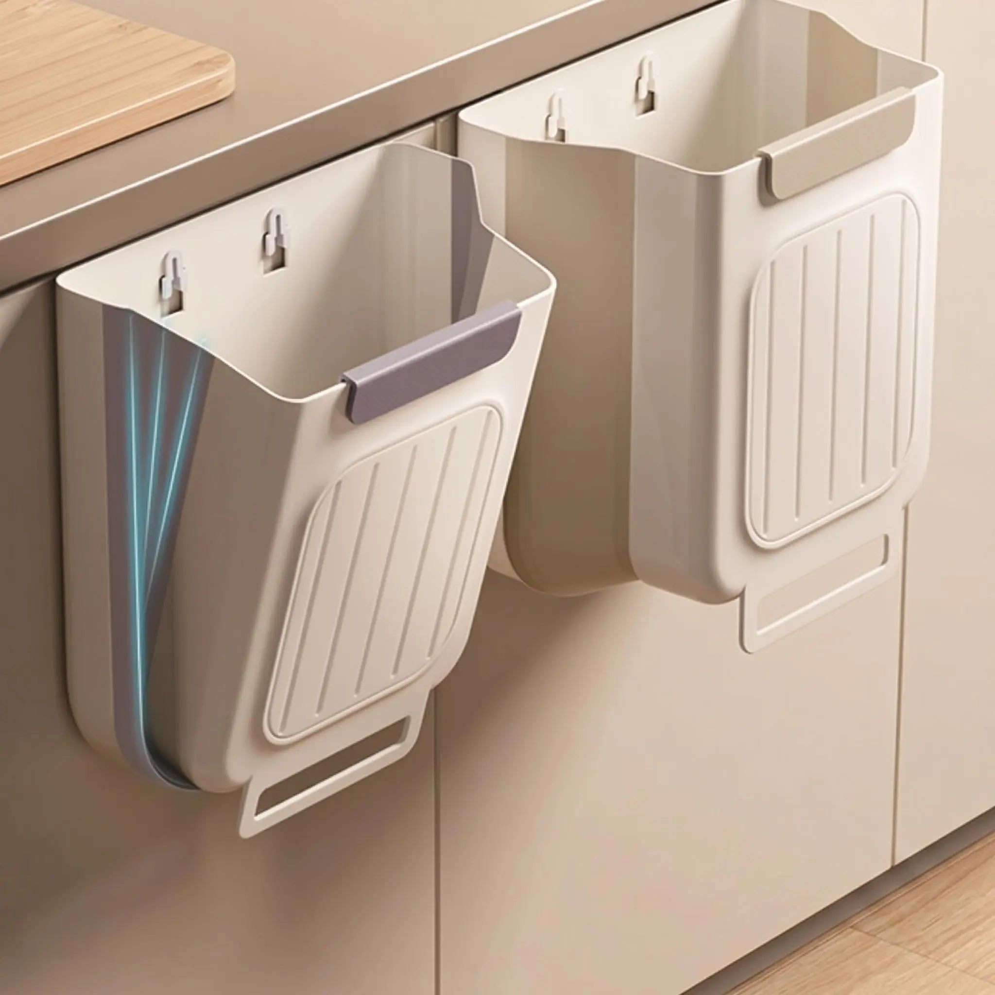 Versatile Collapsible Hanging Kitchen Trash Can - Space-Saving Foldable Rubbish Bin for Home and Bathroom (11L)